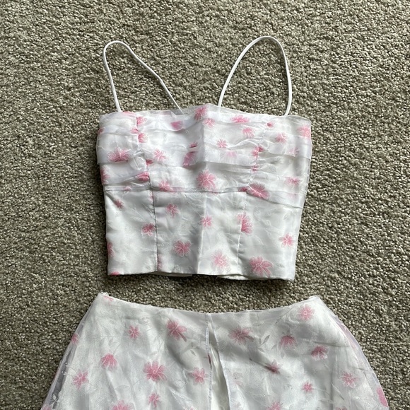 ✨Pink and White Top + Long Skirt Set✨ - Picture 5 of 16